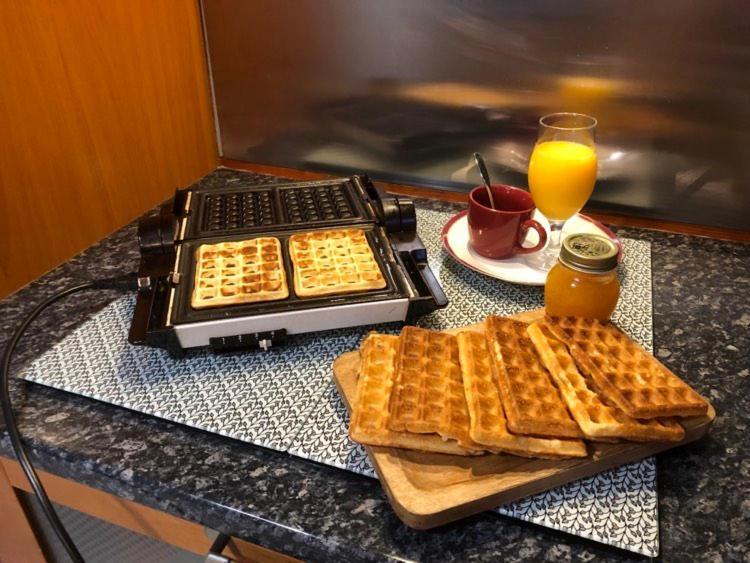 A La Marc'Quize Chambres D'Hotes, Petit Dejeuner Compris, Avec Piscine A Debordement En Exterieur, Bain Nordique A 38 Degres En Prestation Supplement Sur Reservation Horaire Anticipee 1 Place De Parking Gratuite Sur Place Mouxy Εξωτερικό φωτογραφία