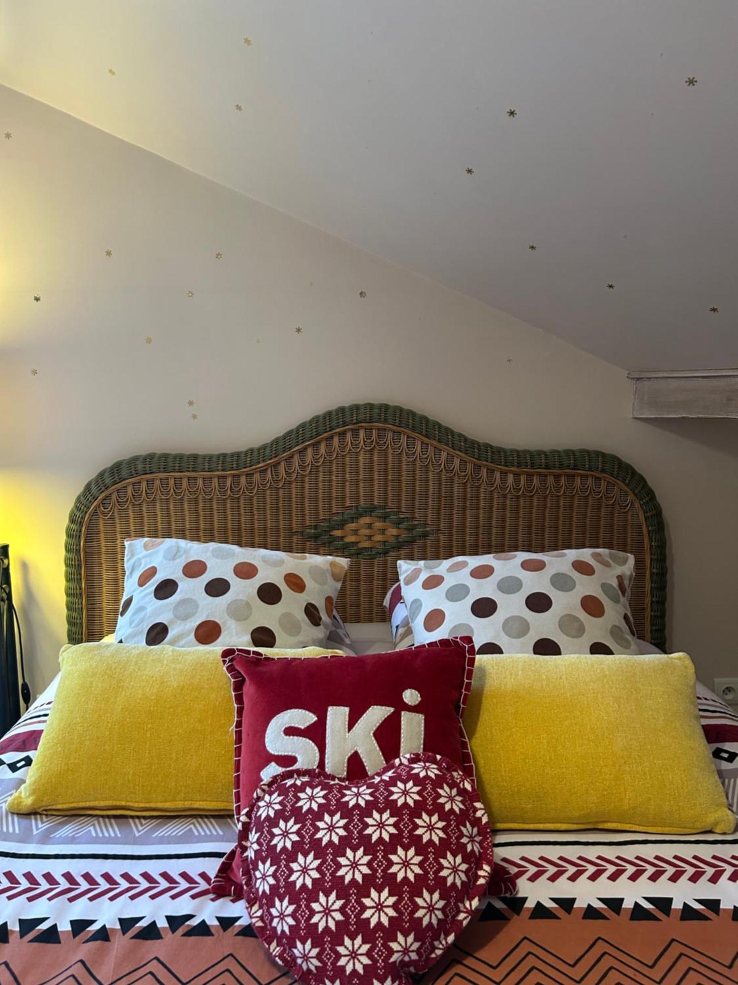 A La Marc'Quize Chambres D'Hotes, Petit Dejeuner Compris, Avec Piscine A Debordement En Exterieur, Bain Nordique A 38 Degres En Prestation Supplement Sur Reservation Horaire Anticipee 1 Place De Parking Gratuite Sur Place Mouxy Εξωτερικό φωτογραφία