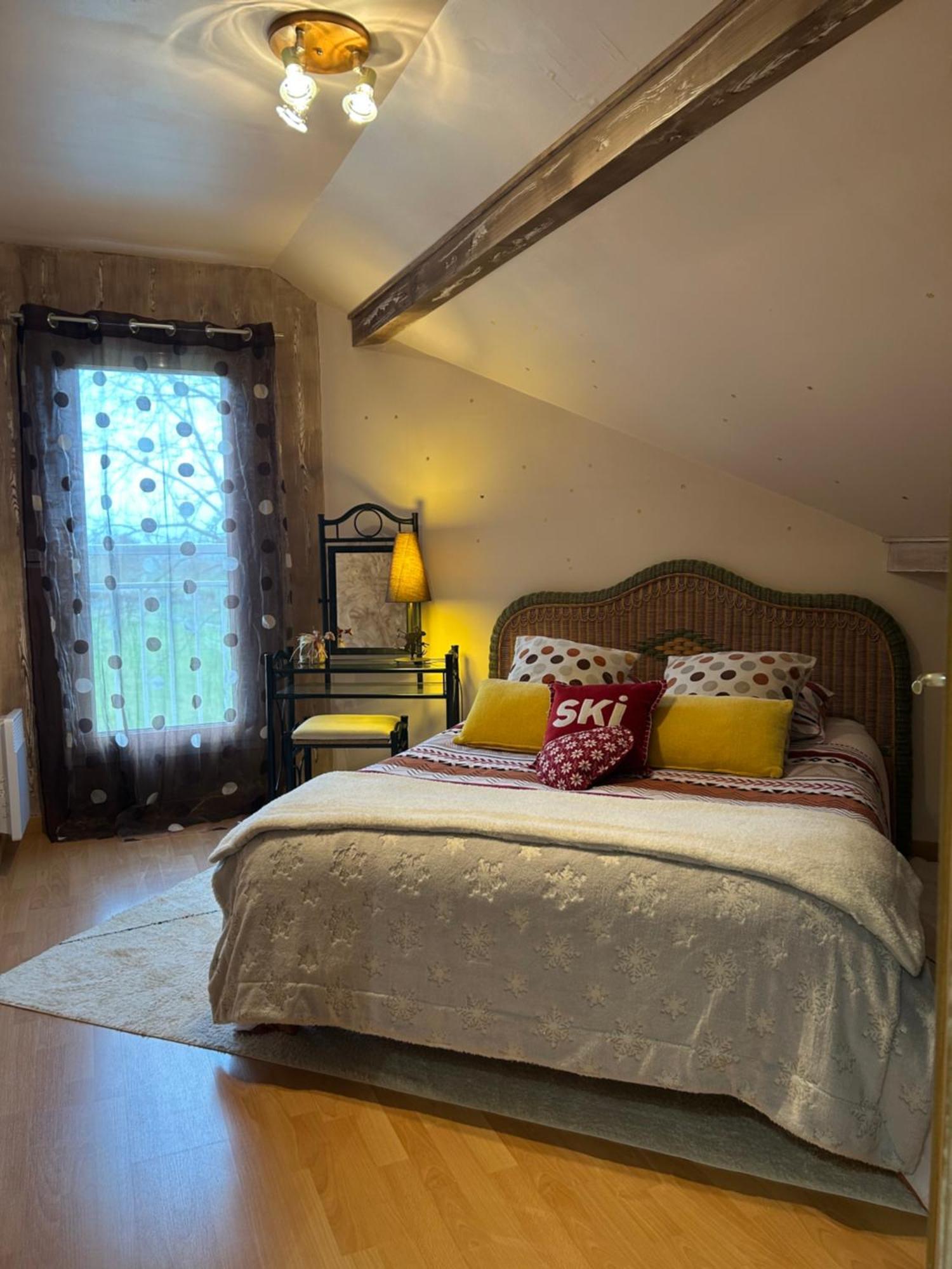 A La Marc'Quize Chambres D'Hotes, Petit Dejeuner Compris, Avec Piscine A Debordement En Exterieur, Bain Nordique A 38 Degres En Prestation Supplement Sur Reservation Horaire Anticipee 1 Place De Parking Gratuite Sur Place Mouxy Εξωτερικό φωτογραφία