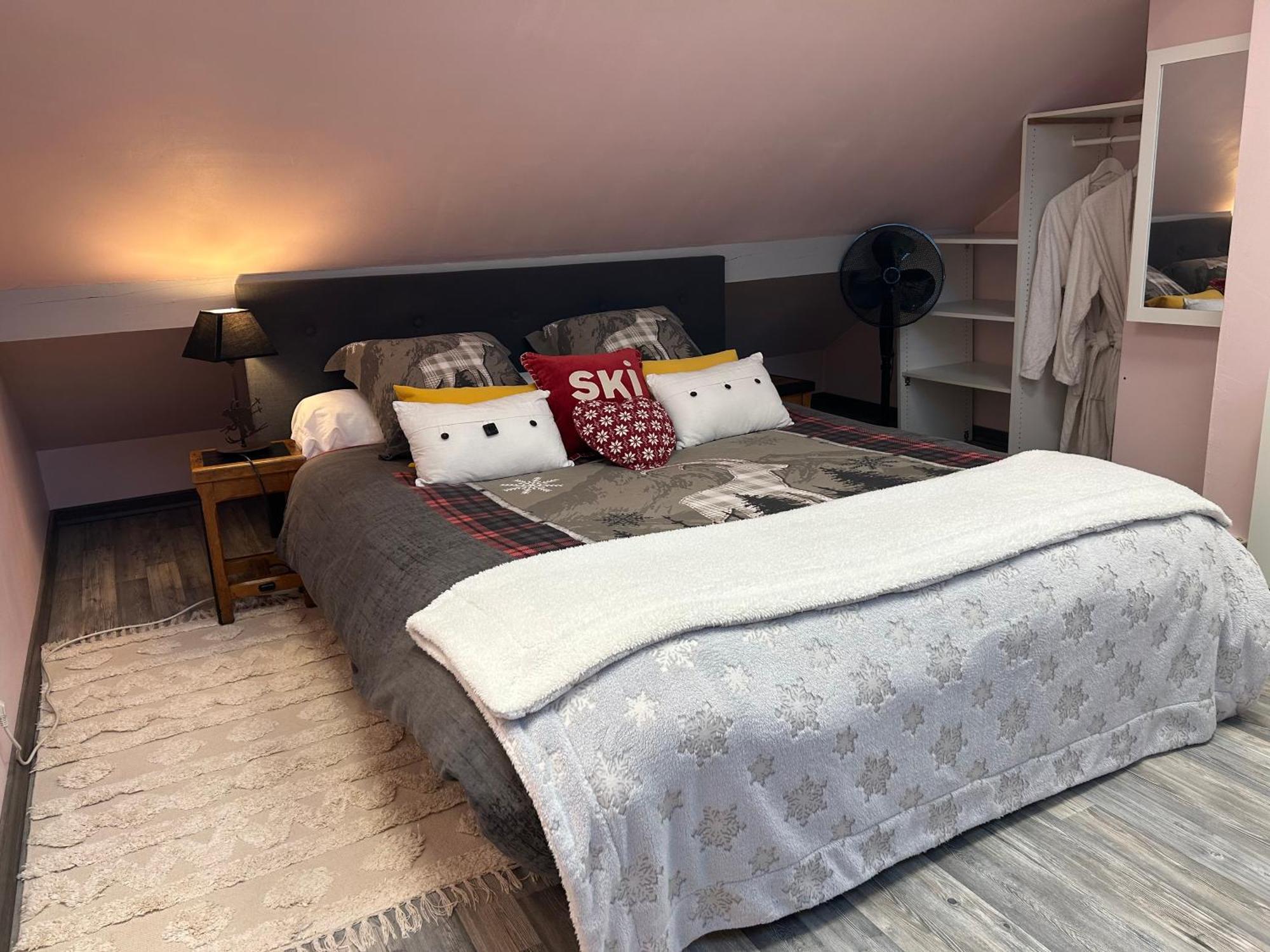 A La Marc'Quize Chambres D'Hotes, Petit Dejeuner Compris, Avec Piscine A Debordement En Exterieur, Bain Nordique A 38 Degres En Prestation Supplement Sur Reservation Horaire Anticipee 1 Place De Parking Gratuite Sur Place Mouxy Εξωτερικό φωτογραφία