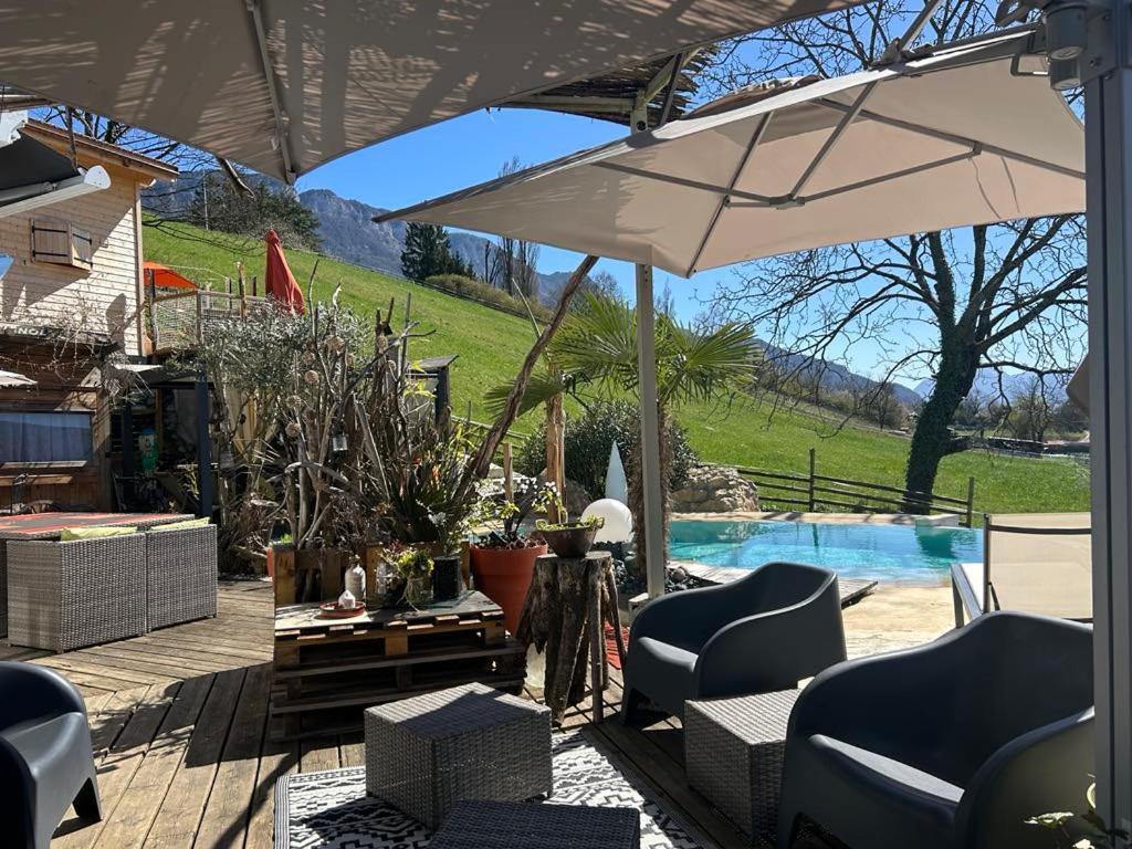 A La Marc'Quize Chambres D'Hotes, Petit Dejeuner Compris, Avec Piscine A Debordement En Exterieur, Bain Nordique A 38 Degres En Prestation Supplement Sur Reservation Horaire Anticipee 1 Place De Parking Gratuite Sur Place Mouxy Εξωτερικό φωτογραφία